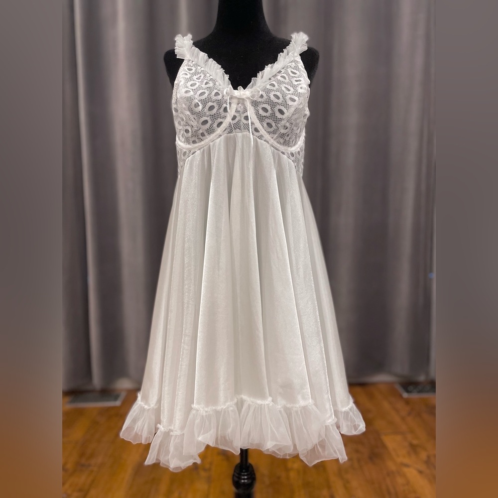 Plus size white vintage babydoll nightie lingerie